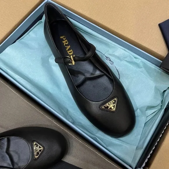 Prada Women's Black Leather Flats with Logo Detail - Picture 4 of 9